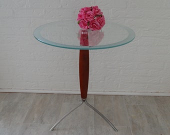 Lebber vintage® - Vintage side table with glass top Ø 55 cm.