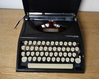 Lebber vintage® - Vintage Adler Tippa QWERTY typewriter typewriter working with hard case 1970 70's Brown