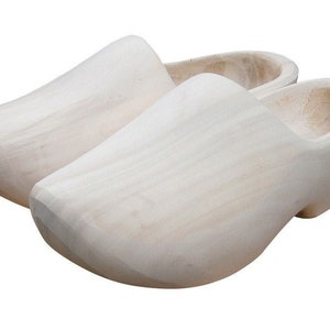 Dutch wooden shoes, in every size!!