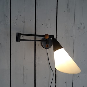 Lebber vintage® - 1990s Dutch Design, Wall Lamp, Postmodern, Dutch Design, Minimalism