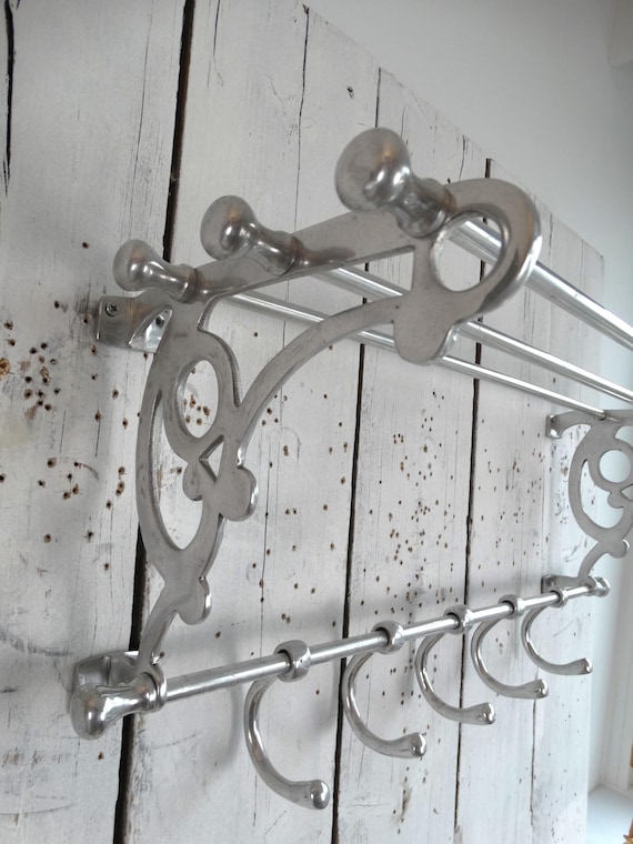 Lebber vintage® - Beautiful wagon coat rack made of polished aluminum, French train coat rack, art deco style practical and beautiful coat rack