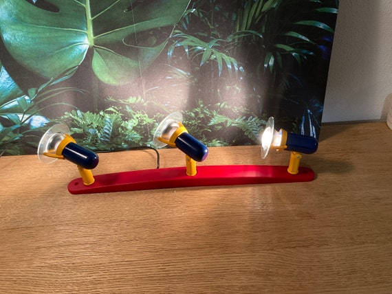 Lebber vintage® - Memphis style ceiling or wall lamp in red, yellow and blue, 1980s-1990s lamp by the brand "Massive", made in Belgium