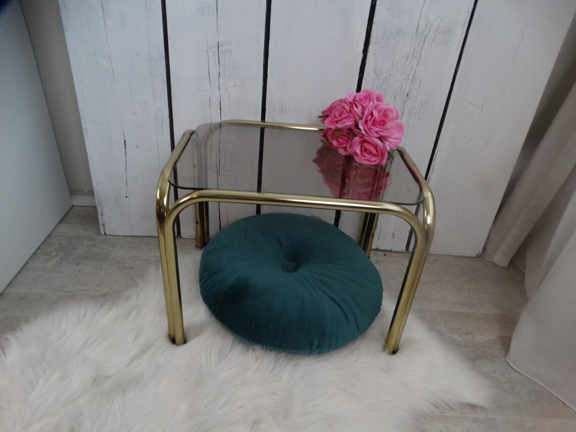 Lebber vintage® - Moderne Vintage vergulde Tafel met Gerookt Glas, Originele vergulde bijzettafel met brons gerookt Glas., foto 2 di 5
