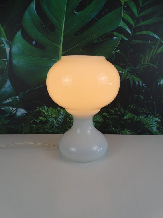 Lebber vintage® - Vintage Opaline cabinet lamp - table lamp. 30 cm high