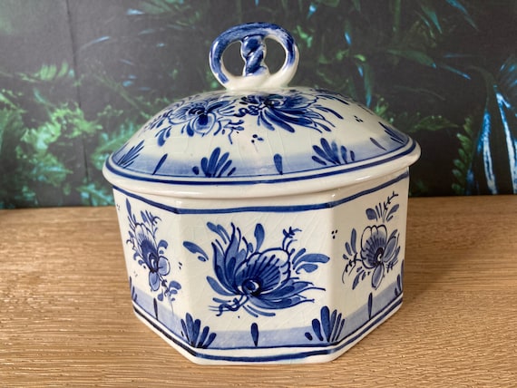 Delft blue cookie jar 1970s hand-painted