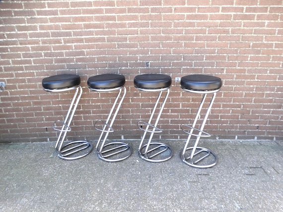 Lebber vintage ® - Vintage Bauhaus bar stools, modern chrome metal chairs from the 1990s. Price per piece.