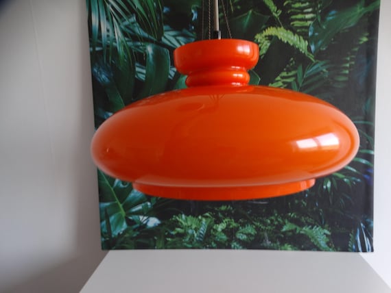 Lebber vintage® - Vintage Raak Amsterdam, glass pendant lamp, orange with white glass. Very rare!