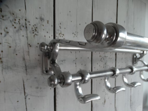 Lebber Vintage® - Beautiful aluminum wagon coat rack, French train coat rack, Art Deco style, practical and beautiful coat rack. Riviera Maison