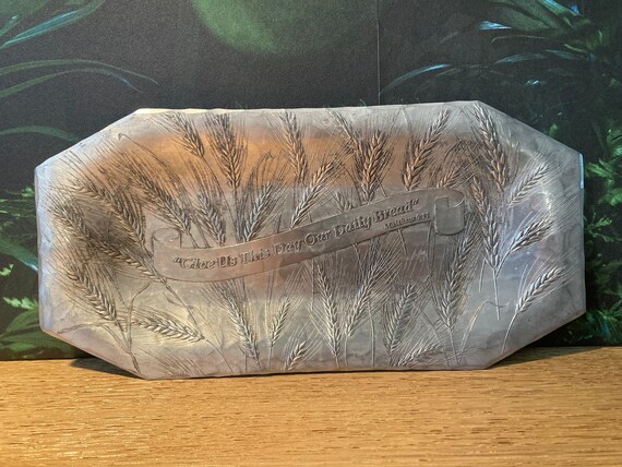 Lebber vintage® - Wendell August handmade dish. Give us this day our daily bread.