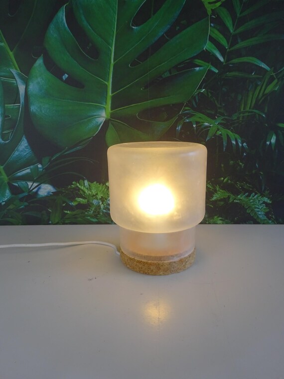 Lebber vintage® - Ikea Sinnerlig table lamp. With frosted glass shade.