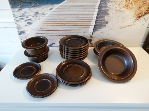 Lebber vintage® - Arabia Ruska plates, dishes, soup plates, bowls! Arabia Finland Ruska Tableware designed by Ulla Procope in 1960s.