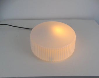 Lebber vintage® - Original RZB DKN-Leuchte Ø 25 cm. Ceiling lamp with ribbed hood.