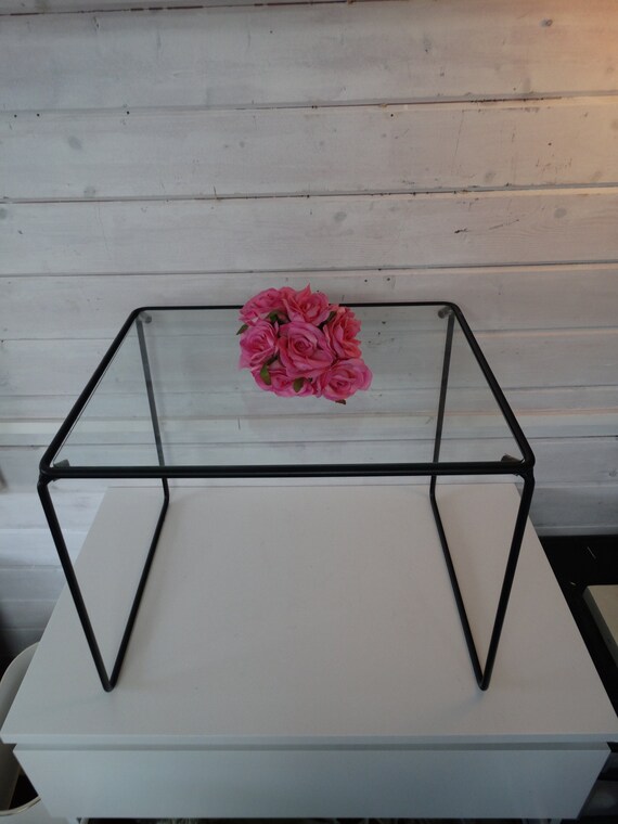 Lebber vintage® - Vintage minimalist side table, 80s.