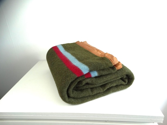 Lebber vintage® - Vintage wool blanket 100% pure virgin wool. 160 x 220 cm. Belgian army blanket.