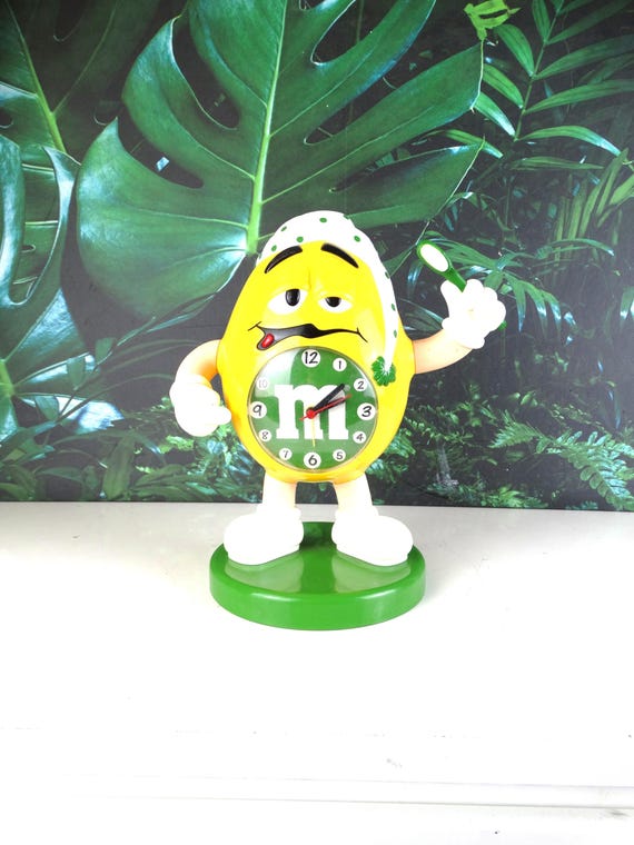 Lebber vintage® - Vintage pop art yellow M&M table clock - alarm clock, home decoration plastic candy and chocolate
