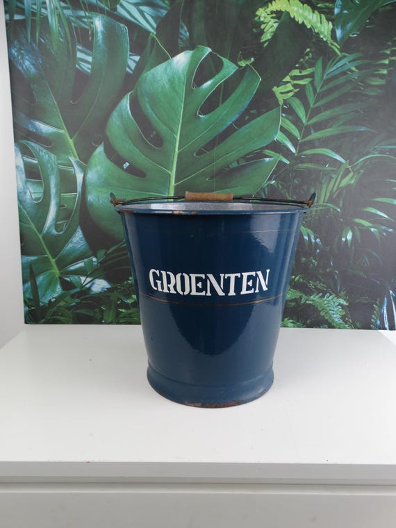 Lebber vintage® - Large enamel vegetable bucket with handle.
