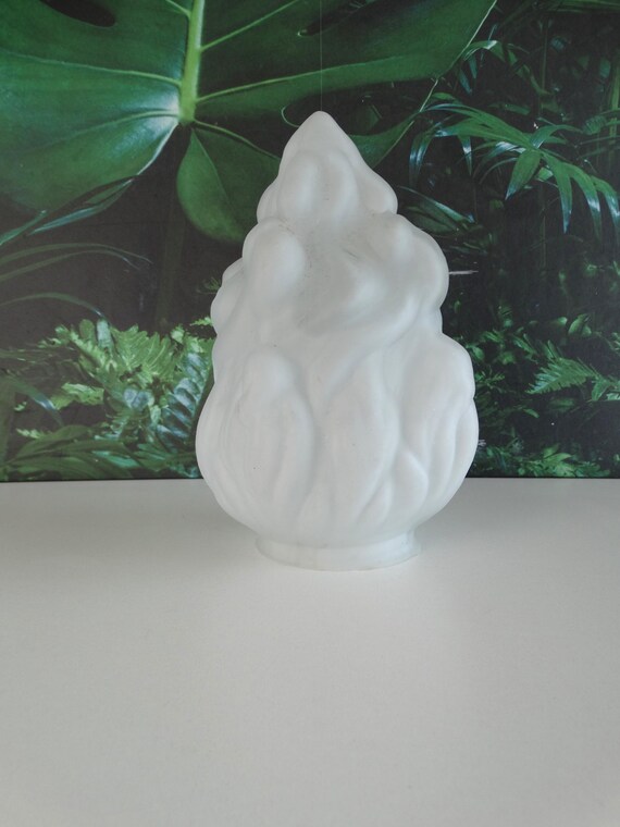Lebber vintage® - Art Deco flame shade, glass. Flame shade! Original from France.