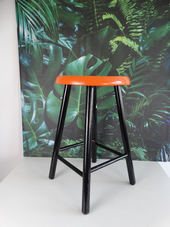 Lebber vintage® - Vintage stool - footstool - working mans stool - 60s - plant stand.