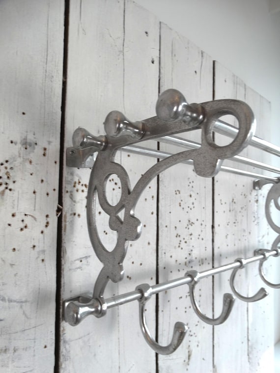 Lebber vintage® - Beautiful wagon coat rack made of polished aluminum, French train coat rack, art deco style practical and beautiful coat rack