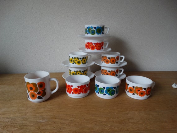 Lebber vintage® - Arcopal lotus cups and saucers, large size!! Price per piece!