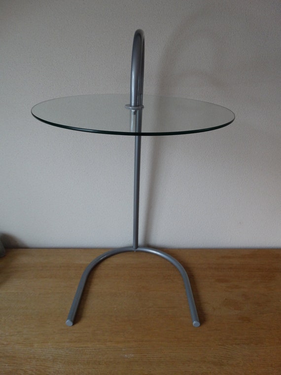Round bedside table ikea outlet