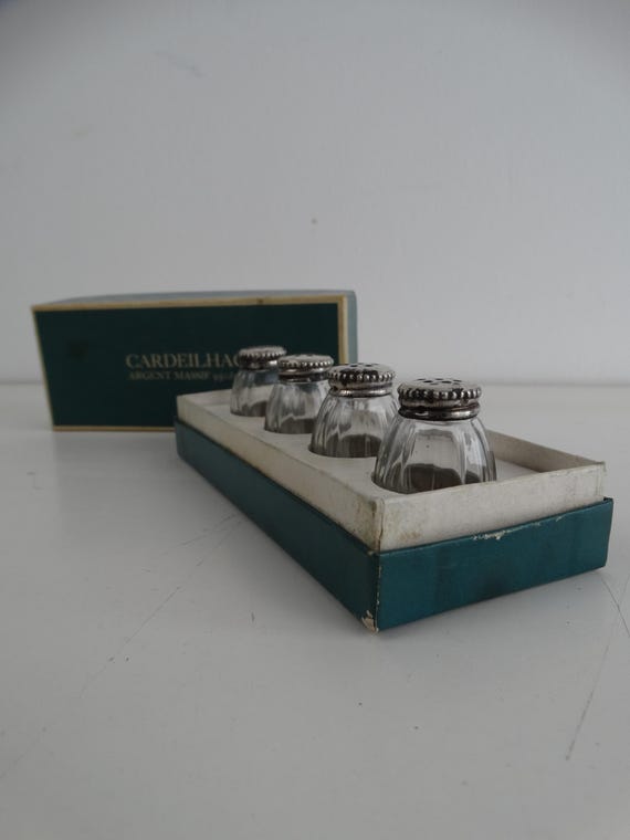 Lebber vintage® - Cardeilhac/Christofle Vintage Silver and crystal - 4 salt/pepper shakers in original box.