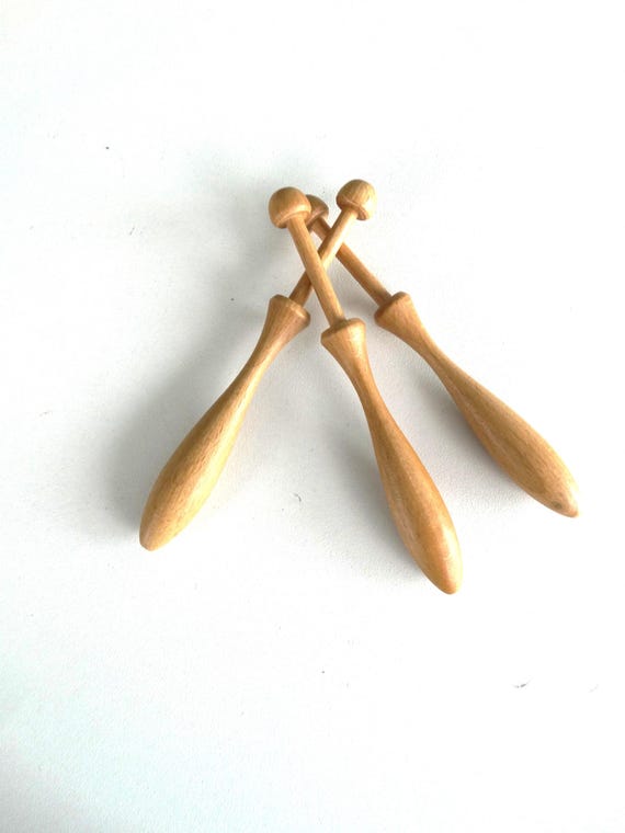 Lebber vintage® - Swiss bobbin, beechwood with satin lacquer.
