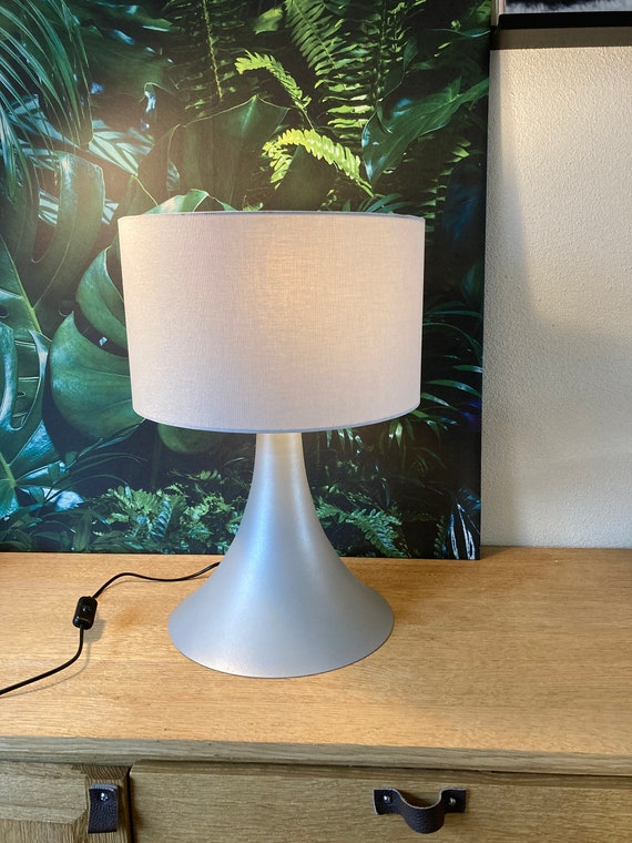 Lebber vintage® - Table lamp with trumpet base.