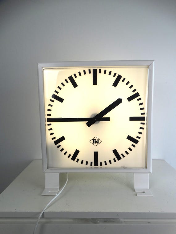 Lebber vintage® - Vintage double-sided station clock 51 x 44 x 21 cm by TN.