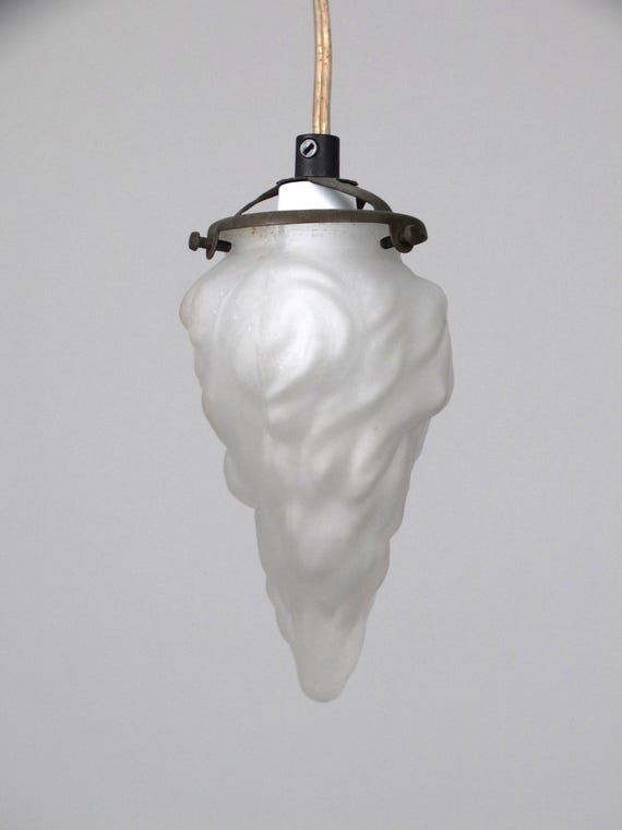 Lebber vintage® - Art Deco flame shade, glass. Ceiling lamp.