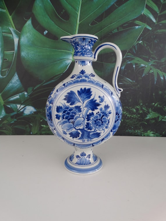 Lebber vintage® - Porceleyne bottle, jug from 1960 Painted by KWE. Completely intact.