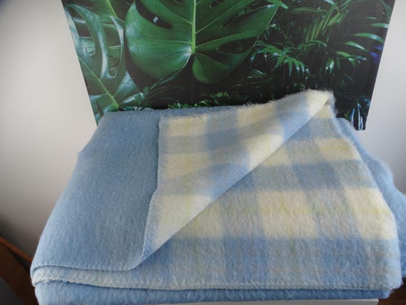 Lebber vintage® - Unused Vintage wool Aabe blanket 100% pure new wool from Aabe. 150 x 220 cm. In original packaging.