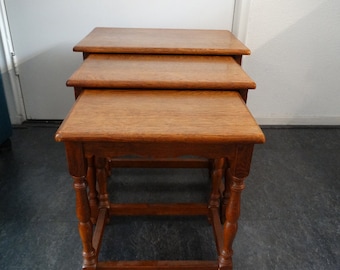 Lebber vintage® - Vintage Oak Wood Nesting Tables, Set of 3, Plant Stand, Side Table Set, Farmhouse Decor, Country Style