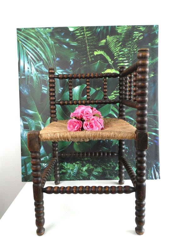 Lebber vintage® - Antique beech wood hand-turned so-called Bobbin chair, with rush seat!
