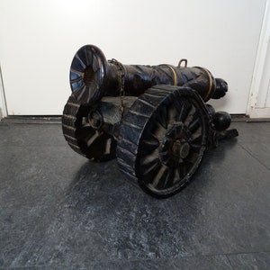Lebber vintage® - Vintage Large Hand Carved Wood Cannon Statue Painted Bronze & Black Artillery Wooden Mid Century Modern Statuette Office