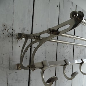 Lebber vintage® - Lebber vintage® - Beautiful wagon coat rack made of nickel-plated metal, French train coat rack, art deco style practical coat rack