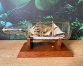 Lebber vintage - Vintage ship in a bottle Diorama Folk Art Marital Marine glass bottle boat handmade retro decorative craftsman