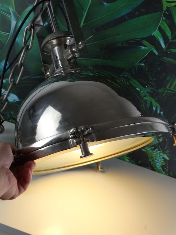 Lebber vintage® - Giga beautiful large industrial hanging lamp, Ø 40 cm.