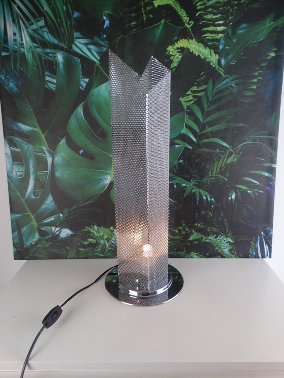 Lebber vintage® - Vintage Ikea Postmodern architectural design Chrome steel perforated metal table lamp, Italy 1980's
