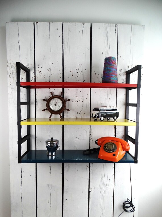 Lebber vintage® - Tomado-style wall rack - Tomado Bookcases, Design D. Dekker. Pilastro - Nisse String - Wall Unit - Cadovius - Vintage.