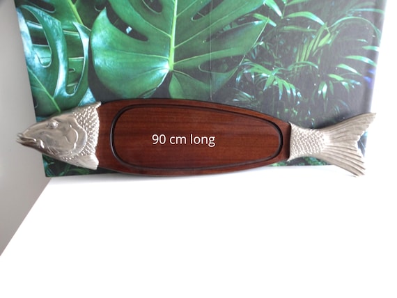 Lebber vintage® - Vintage fish serving board with fish head and fish tail made of cast metal! XXL 90 cm