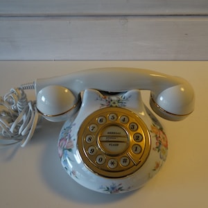 Lebber vintage® - Telephone Royal Albert® constance. Ceramic phone!