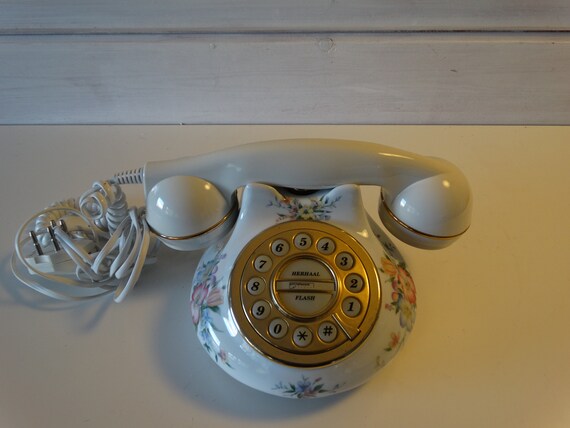 Lebber vintage® - Telephone Royal Albert® constance. Ceramic phone!