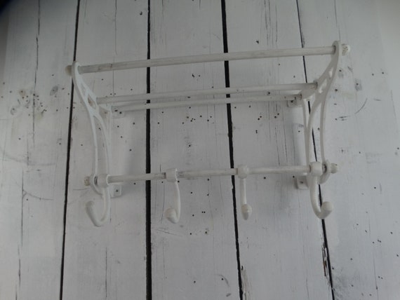 Lebber vintage® - Beautiful wagon coat rack made of white painted metal, French train coat rack, art deco style practical and beautiful coat rack