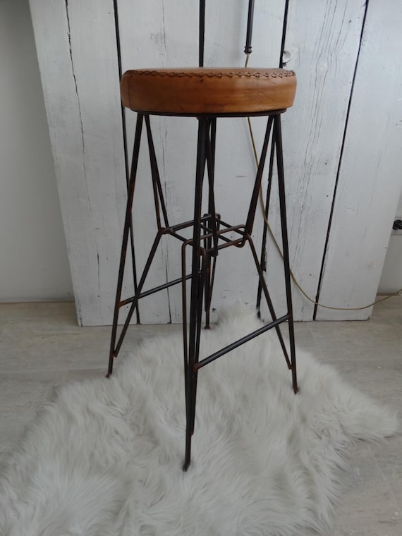 Lebber vintage® - Brutalist bar stool, industrial metal with genuine leather seat.