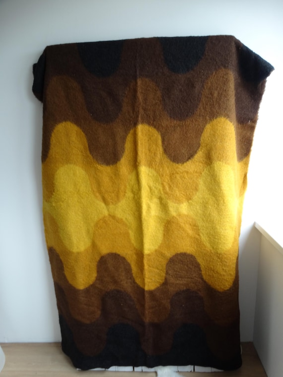 Lebber vintage® - Vintage van Wijk Dutch wool blanket 210 x 140 cm brown, yellow.