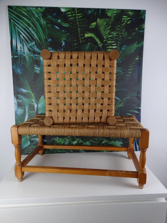 Lebber vintage® - Vintage wooden stool with woven rope seat, France from the 1970s.