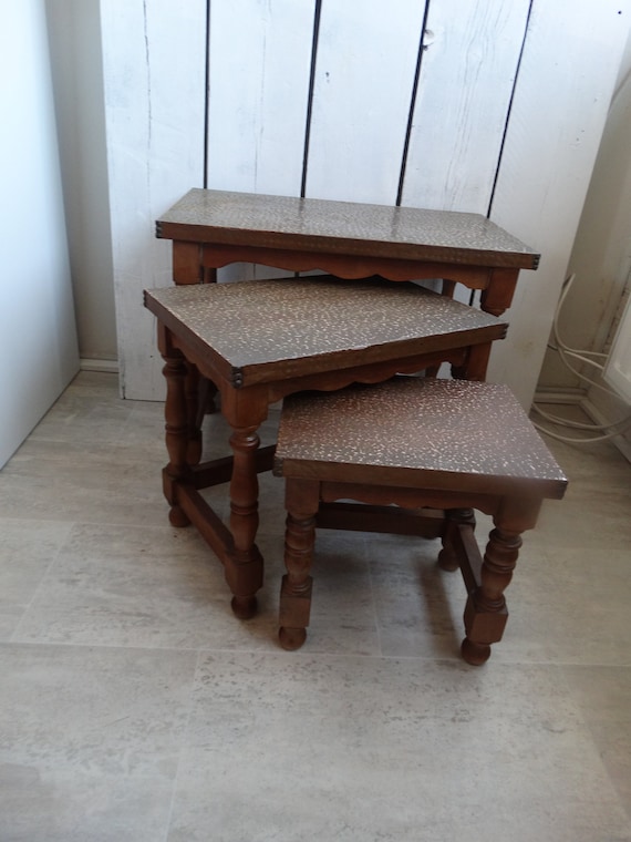 Lebber vintage® - Vintage Oak Wood Nesting Tables, Set of 3, with copper top, Farmhouse Decor, Country Style