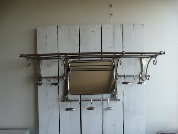 Lebber vintage® - Vintage Beautiful wagon coat rack made of chromed brass, French train coat rack, art deco style practical coat rack.