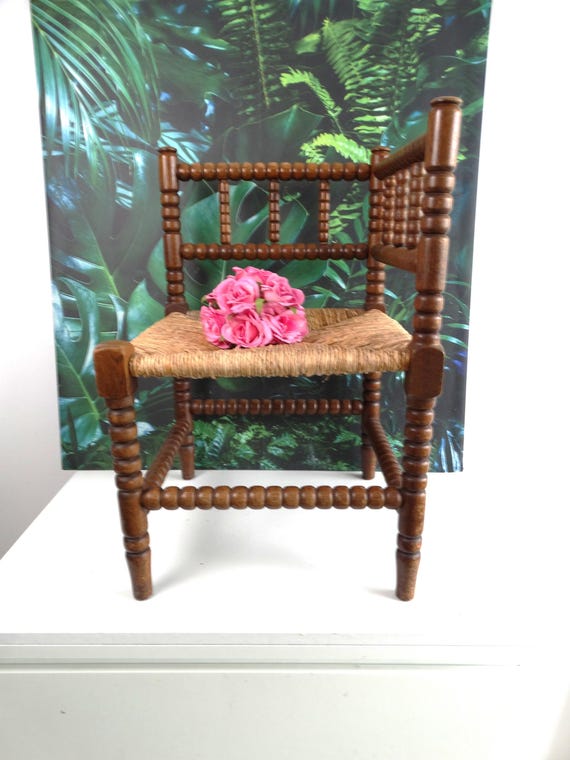 Lebber vintage® - Antique beech wood hand-turned so-called Bobbin chair, with rush seat!